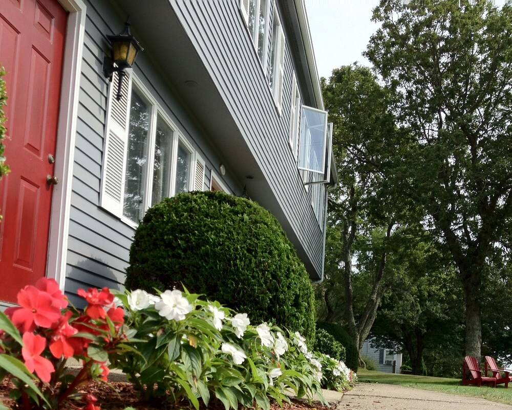 Red Horse Inn - photo 33