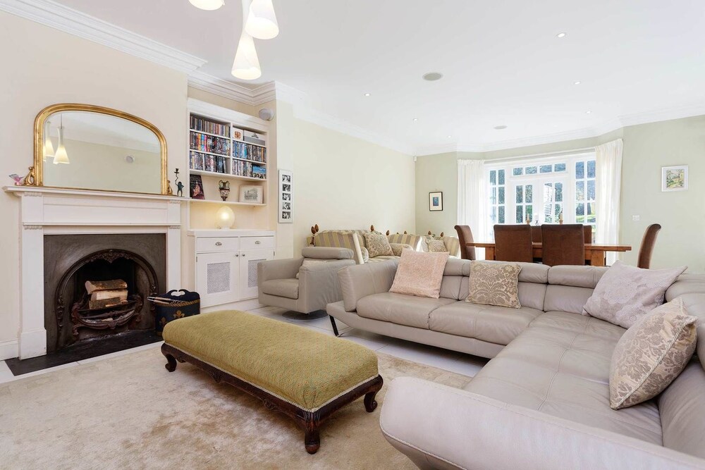 Sun's Up - carbon neutral hotel in London