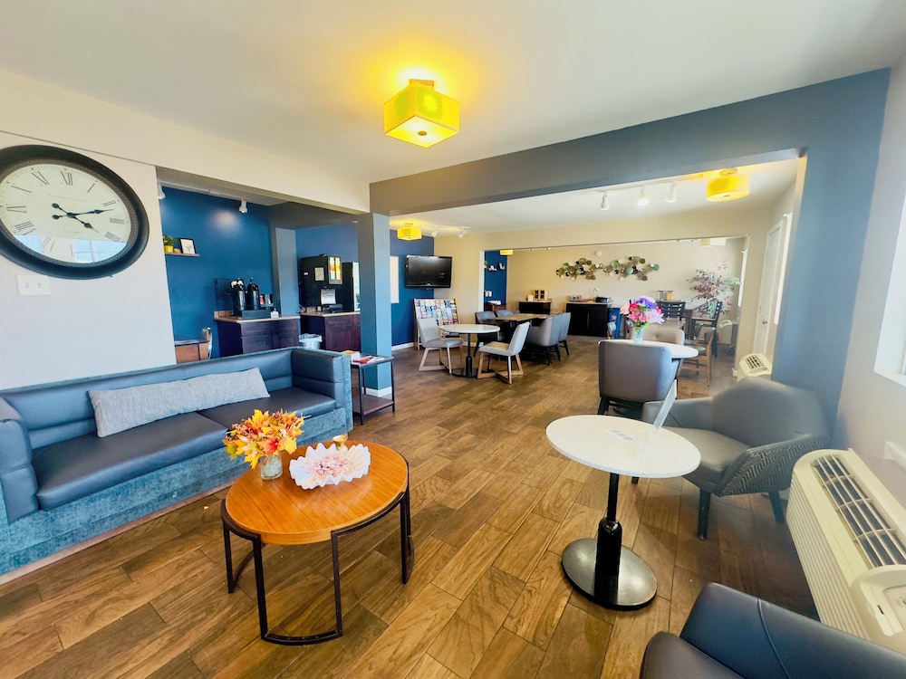 Super 8 By Wyndham Junction City - featured photo