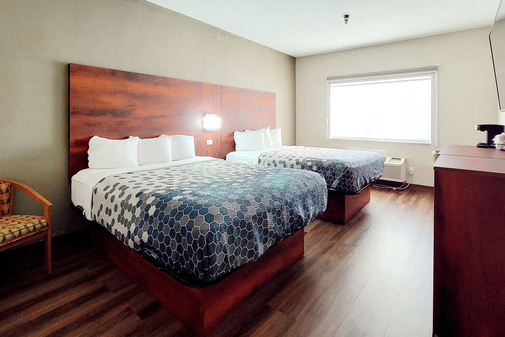 Econo Lodge West North Dakota - photo 5