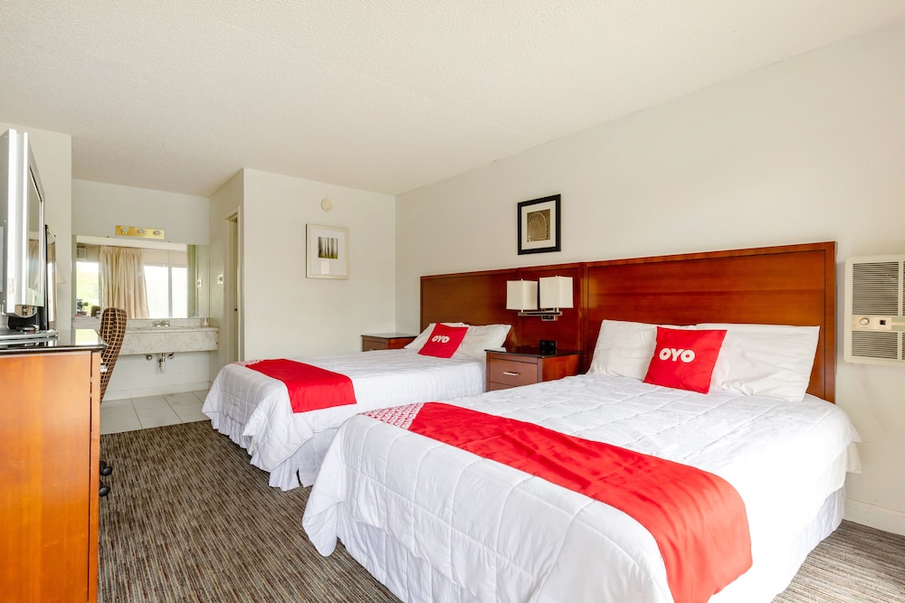 Americas Best Value Inn Rockford - photo 12