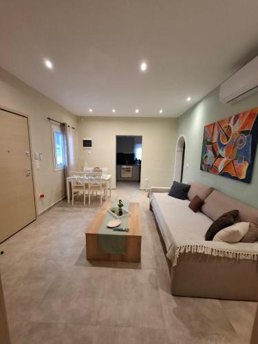 Limone D’oro in Artemida, Greece