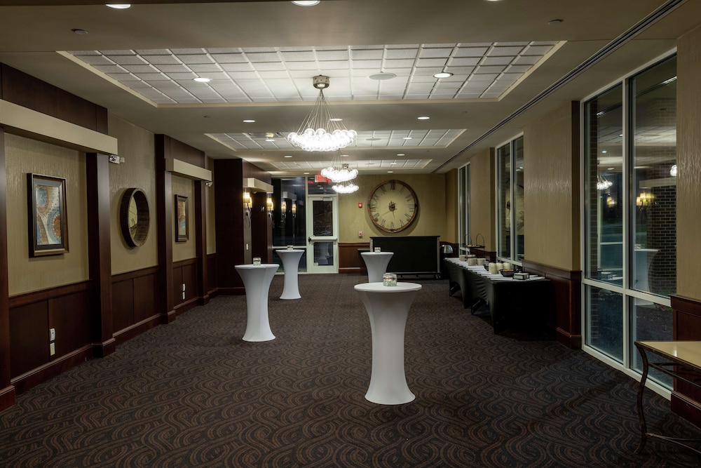 Hilton Garden Inn Des Moines West - photo 79