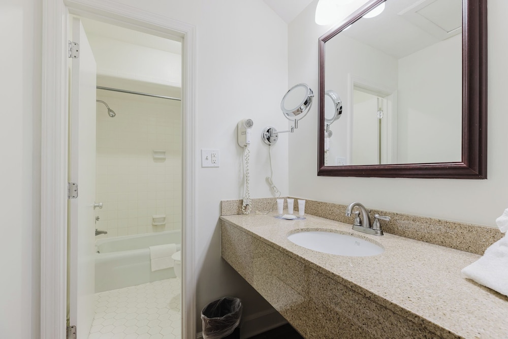 Merry Acres Inn - photo 23