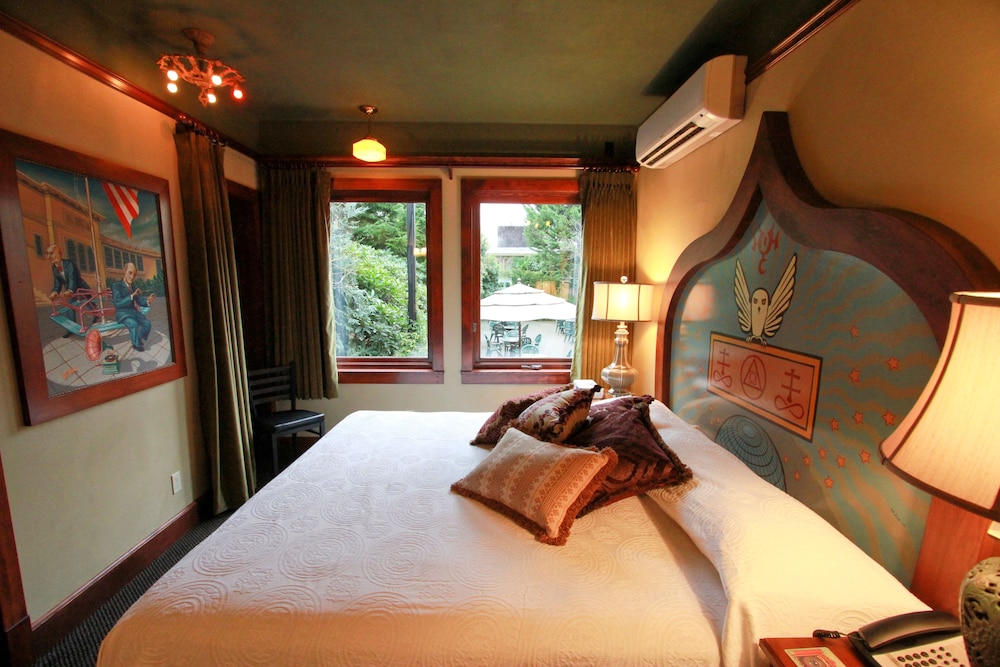 McMenamins Kennedy School - photo 15