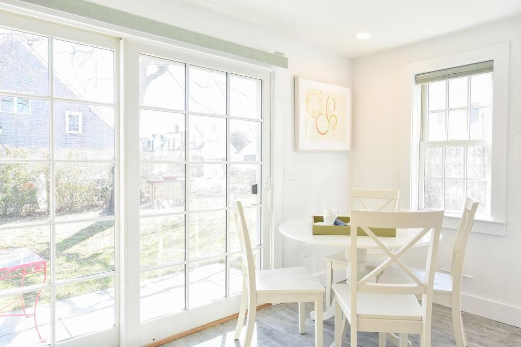 East End Condo w Beach Access — 4-Star Luxury Hotel in Provincetown, United States