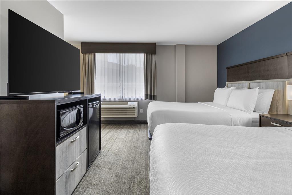 Hotel image of Best Western Plus Chocolate Lake Hotel