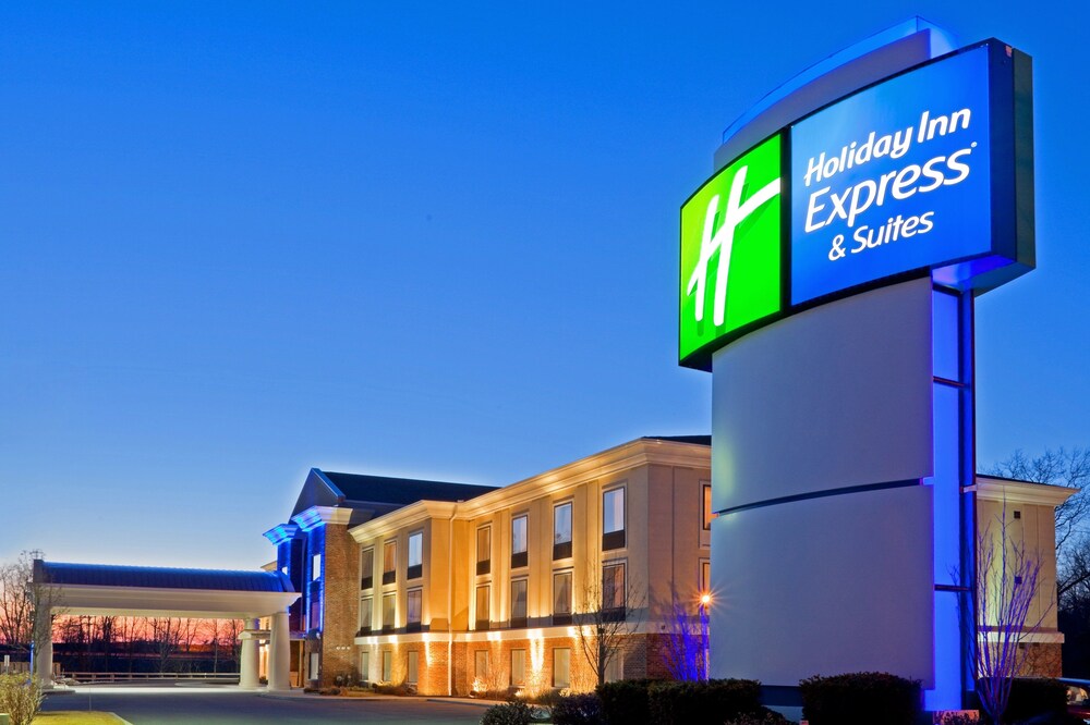 Holiday Inn Express Suites Clifton Park by IHG - photo 47