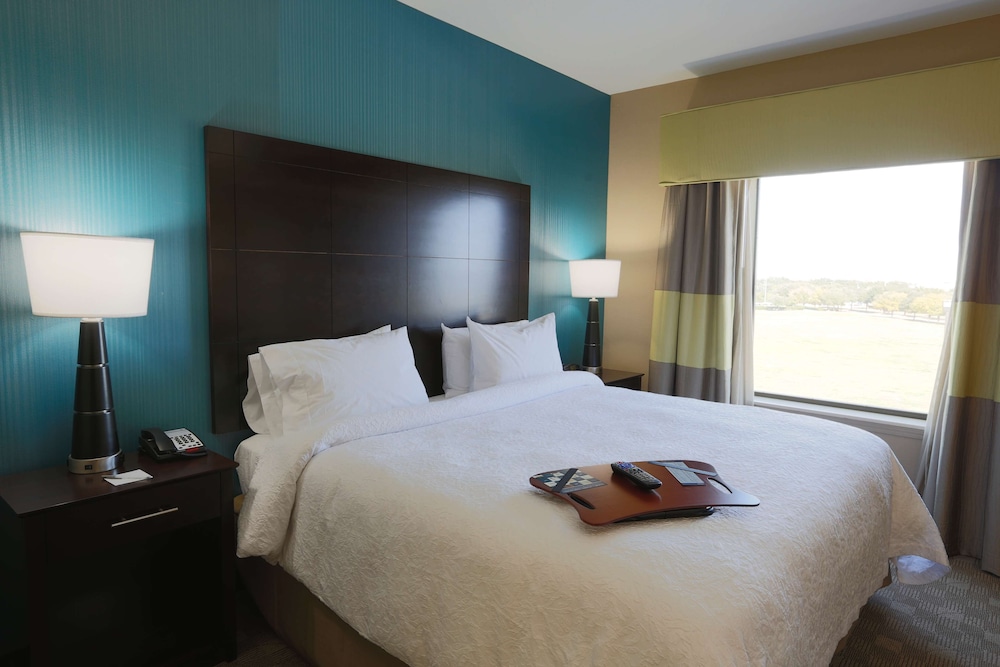 Hampton Inn & Suites Missouri City TX - photo 15