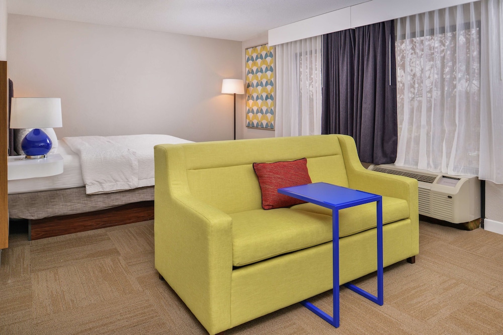 Hampton Inn Raleigh Clayton I 40 - photo 16