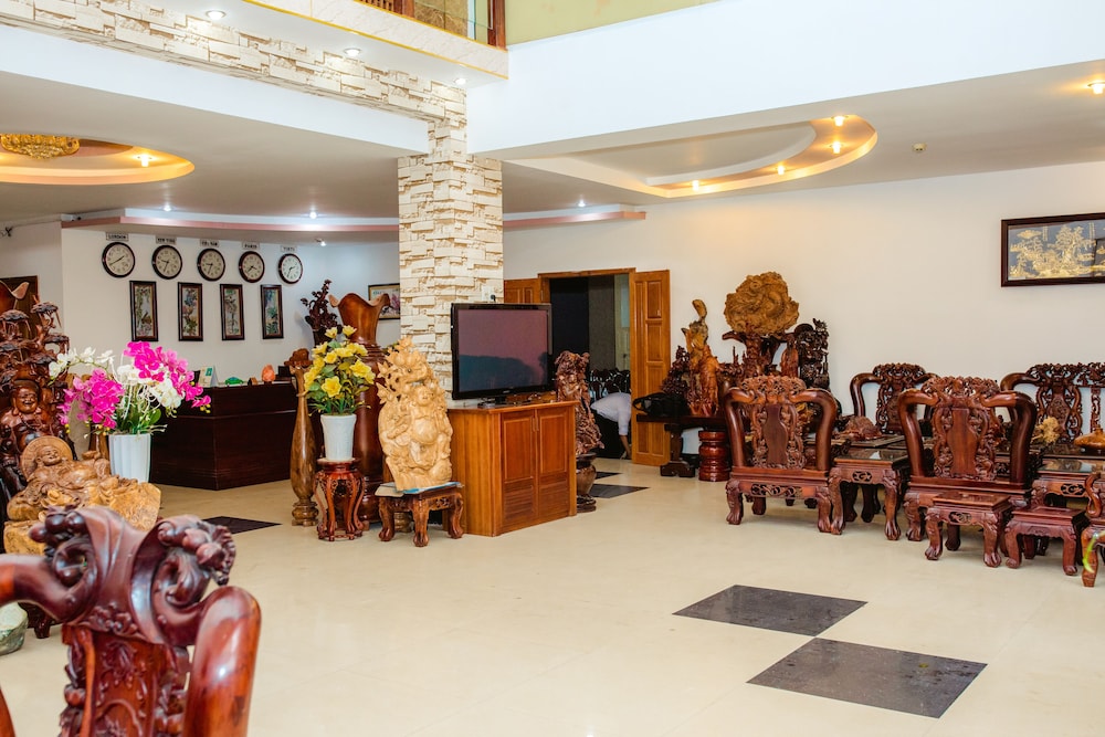 Hoang Van Hotel - carbon neutral hotel in Kon Tum
