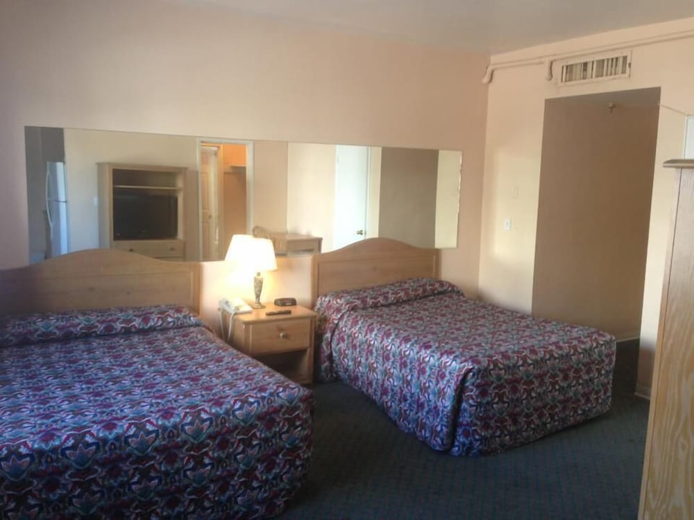 Geneva Hotel - photo 13