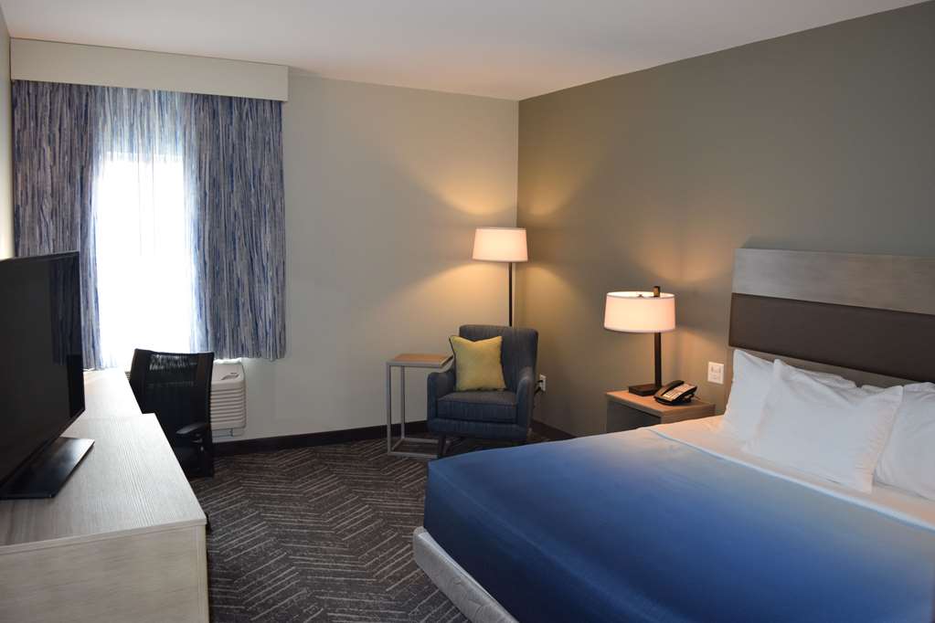 La Quinta Inn & Suites by Wyndham Middletown Goshen - photo 13