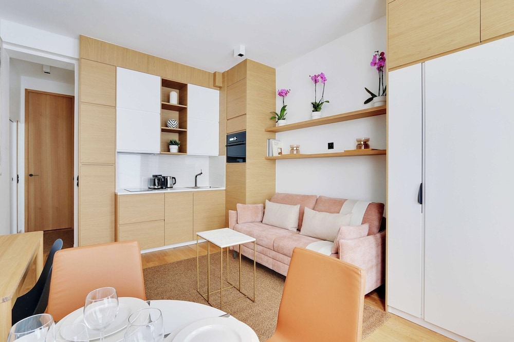 Charming Apt 1bd 4p Invalides bon Marche — 4-Star Luxury Hotel in Paris, France