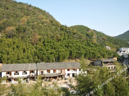 Kangjiazhai Hotel in Deqing, People's Republic of China