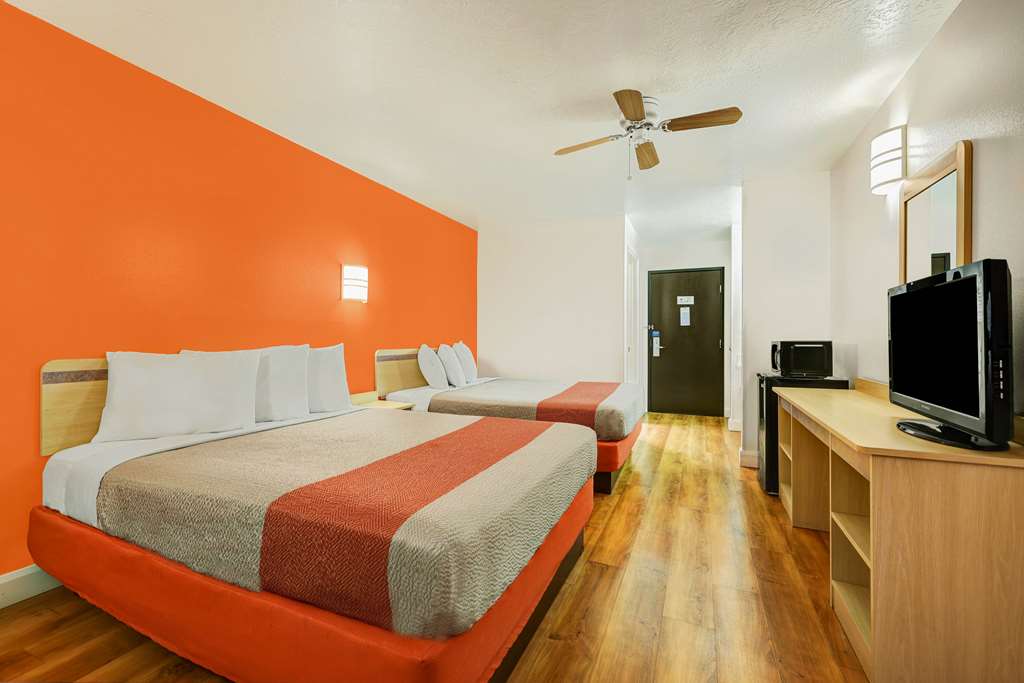 Motel 6 Beaver UT - photo 17
