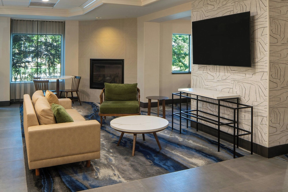 Fairfield Inn & Suites by Marriott Lafayette South - photo 3