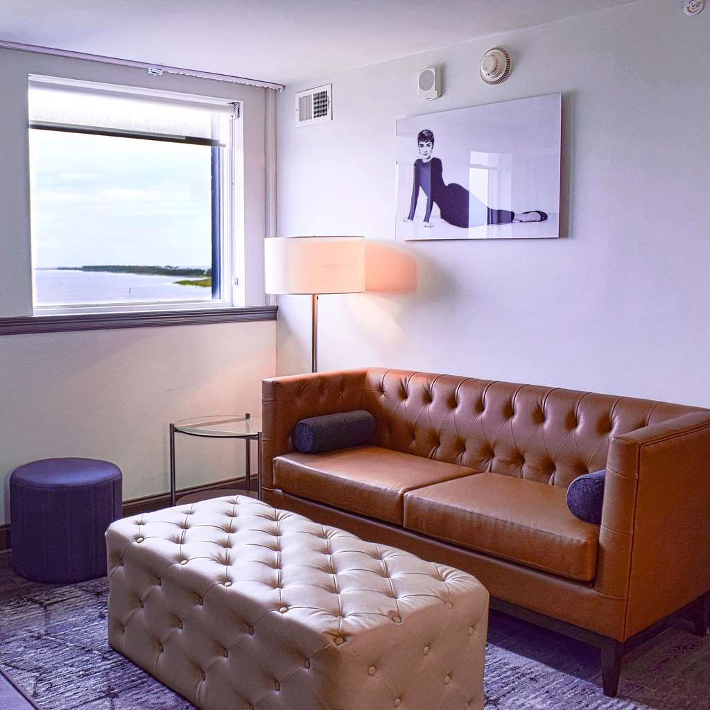 The Hotel Legends - photo 8