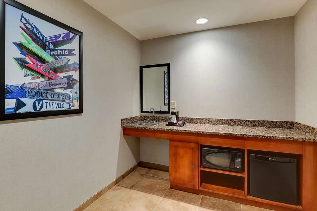 Drury Inn & Suites Phoenix Airport - photo 20