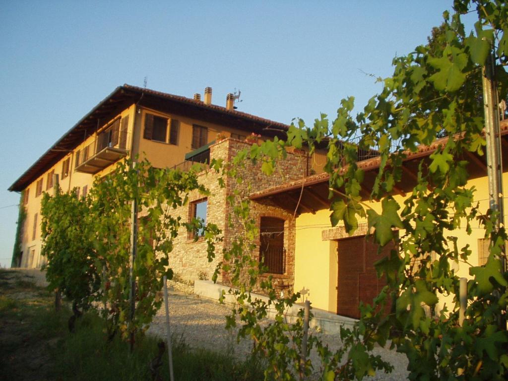 Cascina Delle Rose — hotel in Barbaresco
