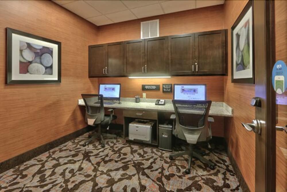 Hampton Inn & Suites Albuquerque North I 25 - photo 23