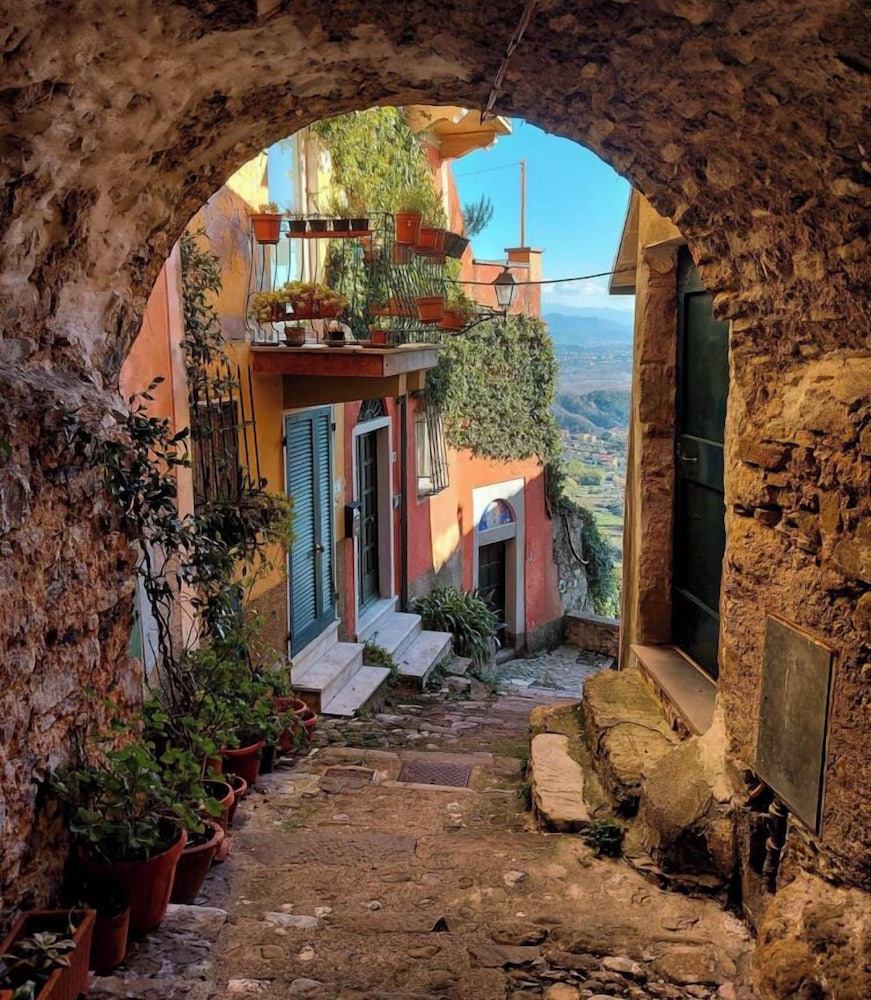 Collimare Rooms & Sailing near 5 Terre — hotel in Vezzano Ligure