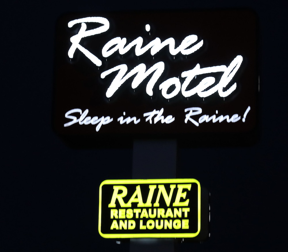 Raine Motel - photo 111