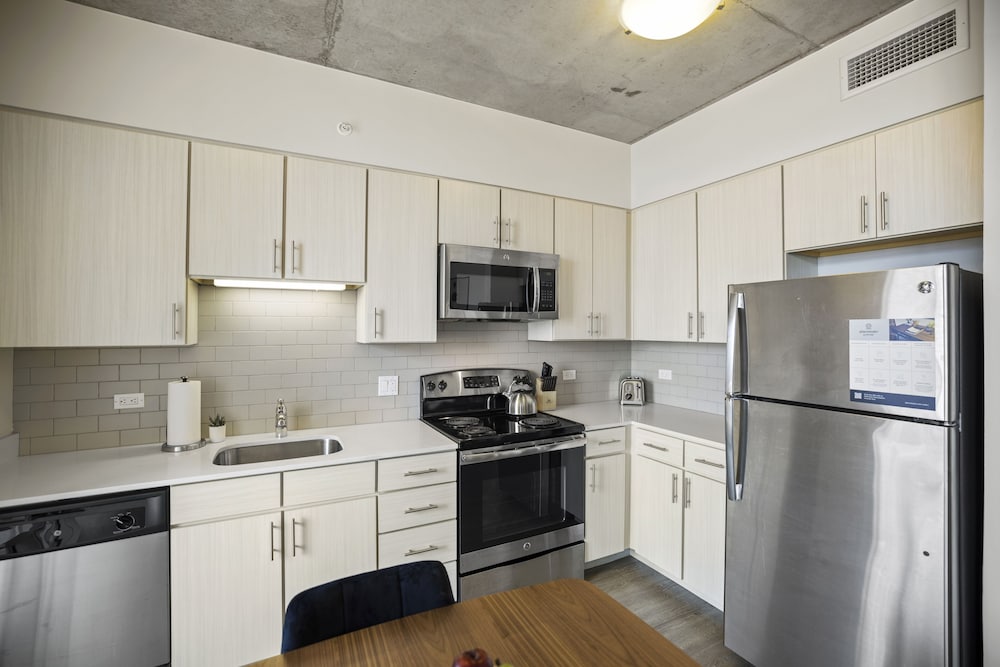 Placemakr Premier SoBro - photo 117