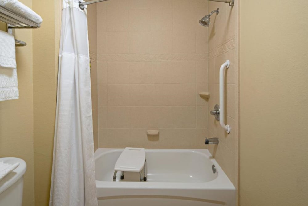 Staybridge Suites Palmdale by IHG - photo 11