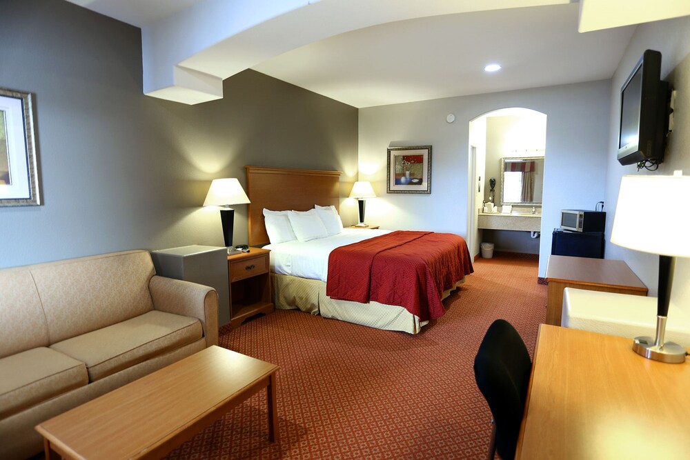 Executive Inn & Suites Jewett - photo 18