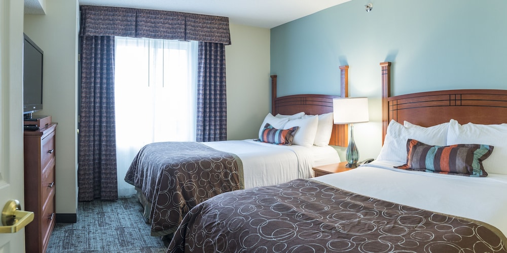 Staybridge Suites Fargo by IHG - photo 41
