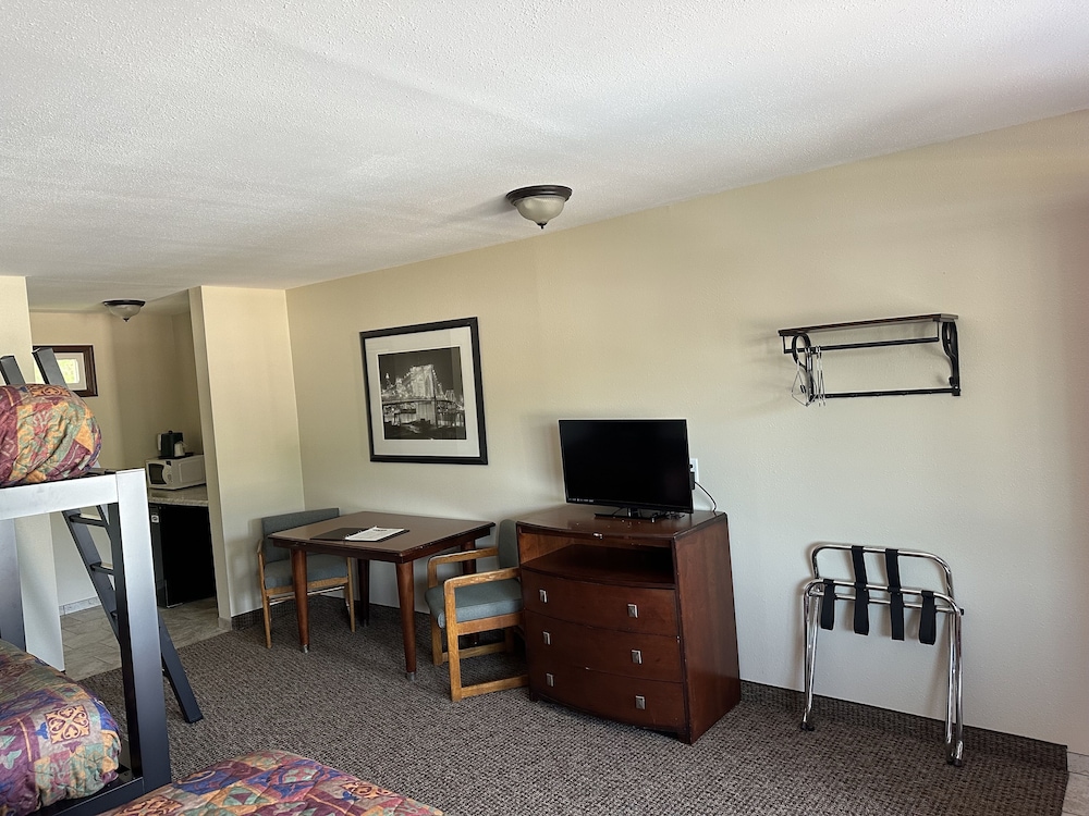 All Star Inn & Suites - photo 221