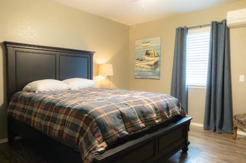 Lakeview Room 2 Queens 23 — hotel in Mead
