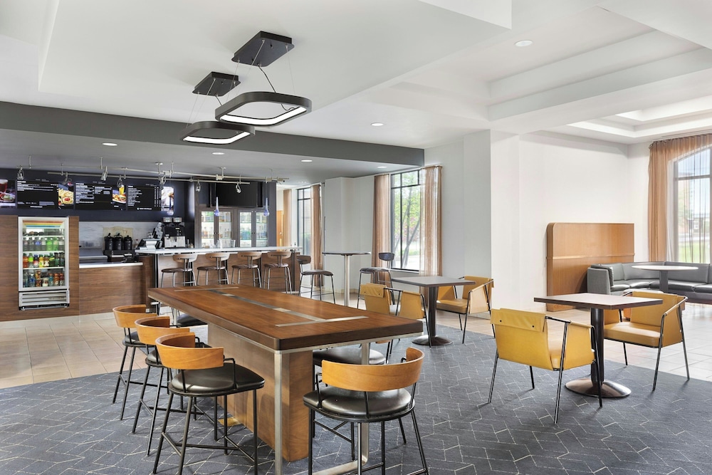 Courtyard by Marriott Louisville Airport - photo 29
