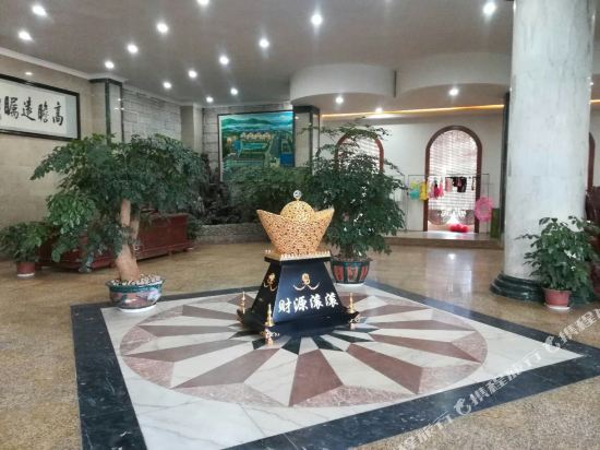 Yunyi Hotel — hotel in Kuangyuan
