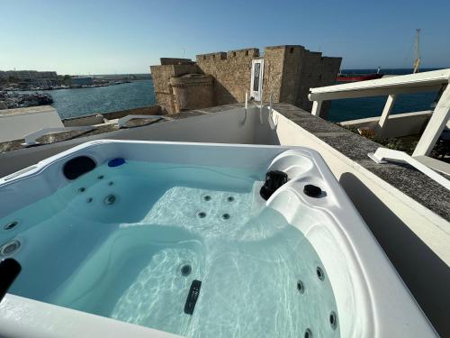 AccalmiA in Monopoli, Italy