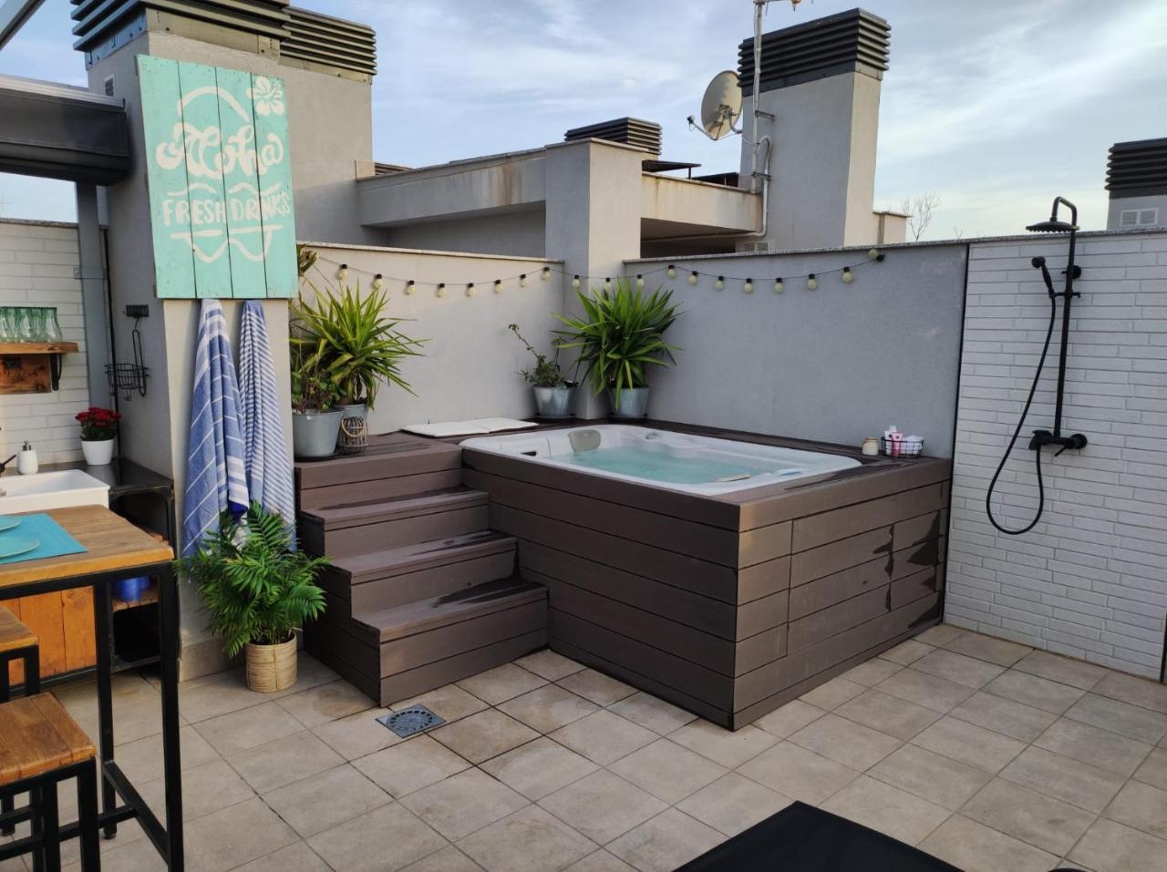 Apartamento Paraiso Beach — 4-Star Luxury Hotel in Daimus, Spain