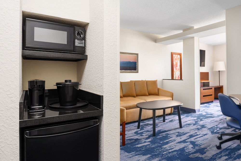 Fairfield Inn And Suites By Marriott Boca Raton - photo 21
