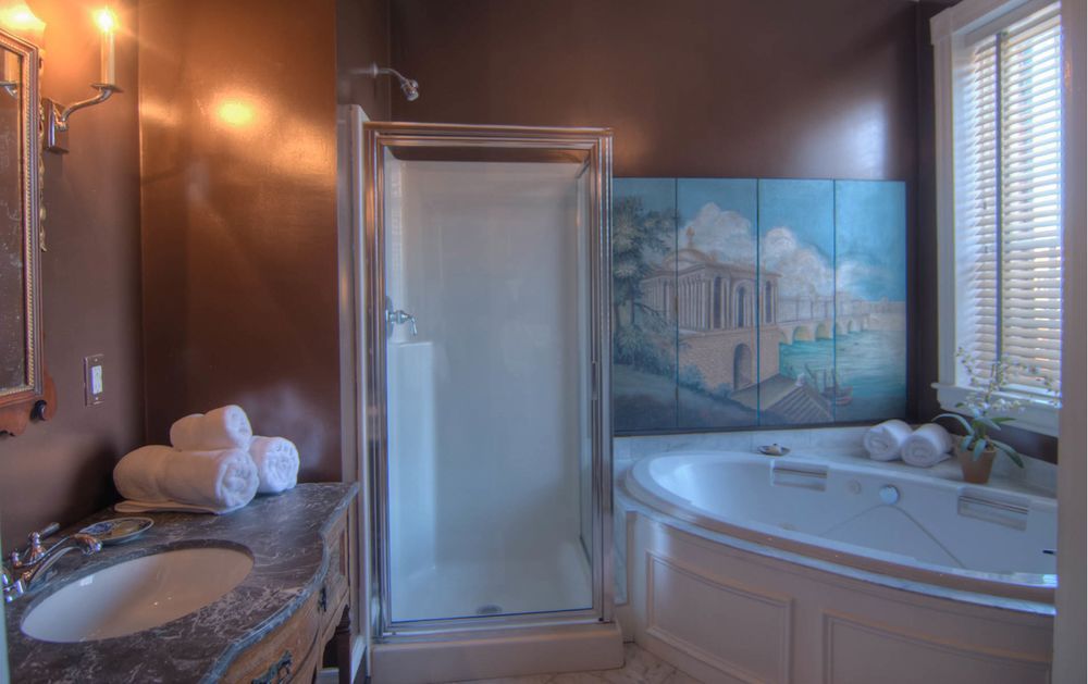 Inn at Court Square - photo 9