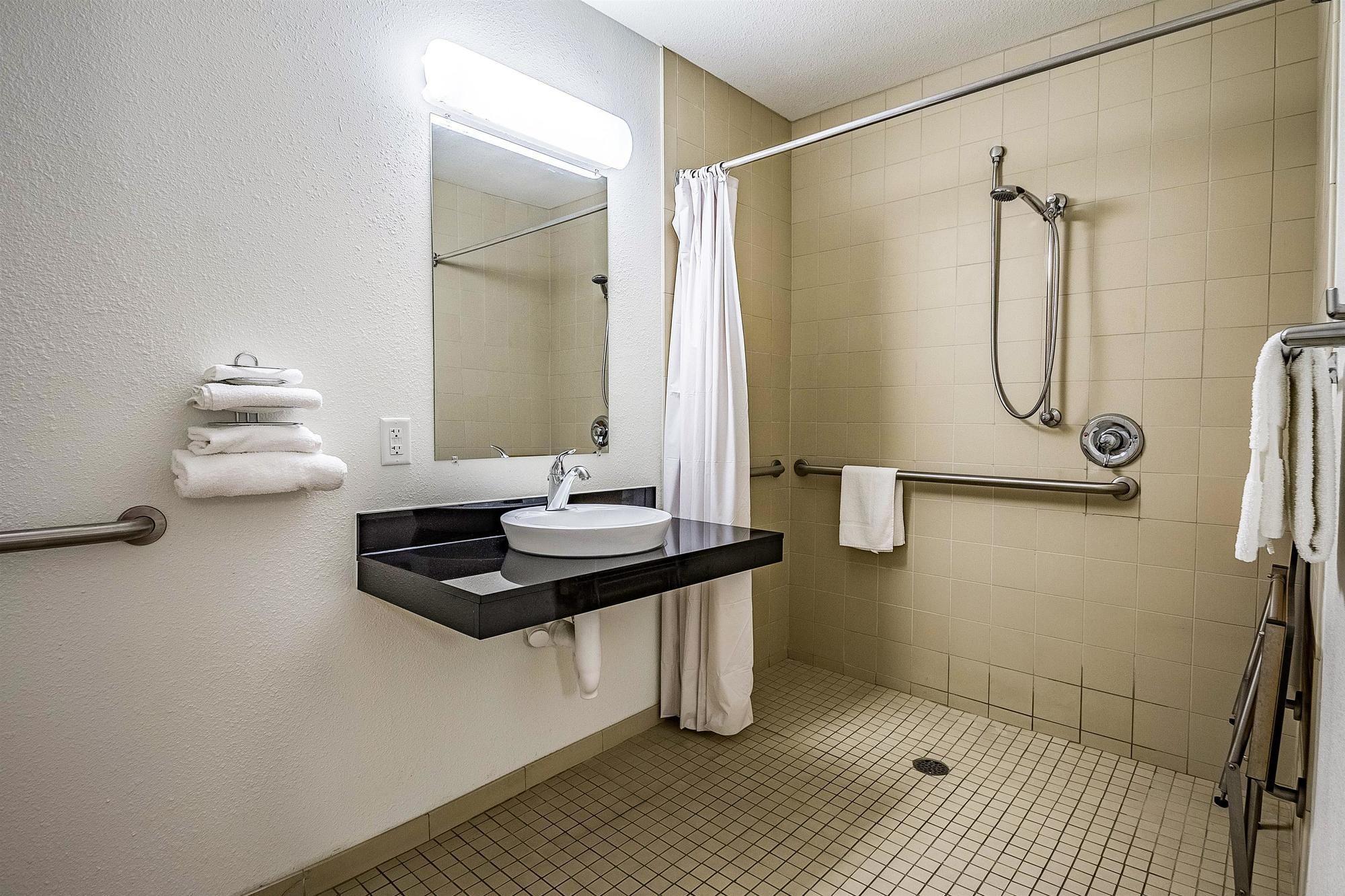 Park Inn by Radisson Salt Lake City Airport - photo 6