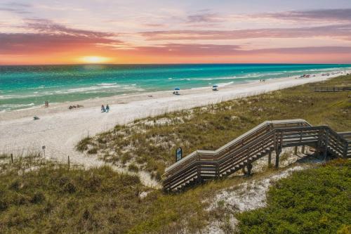 Barefoot Too by 30A Escapes in Panama City Beach, United States