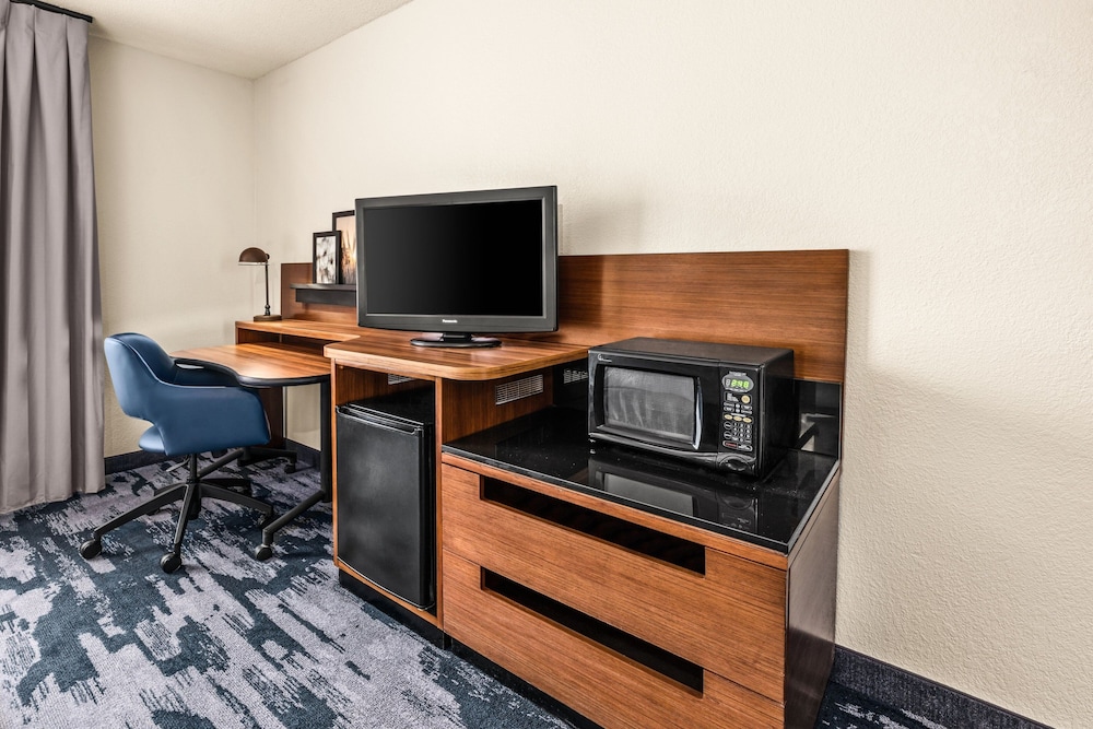 Fairfield Inn & Suites by Marriott San Antonio Market Square - photo 19