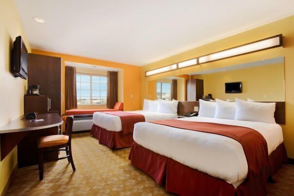 Microtel Inn and Suites by Wyndham Rawlins - photo 6