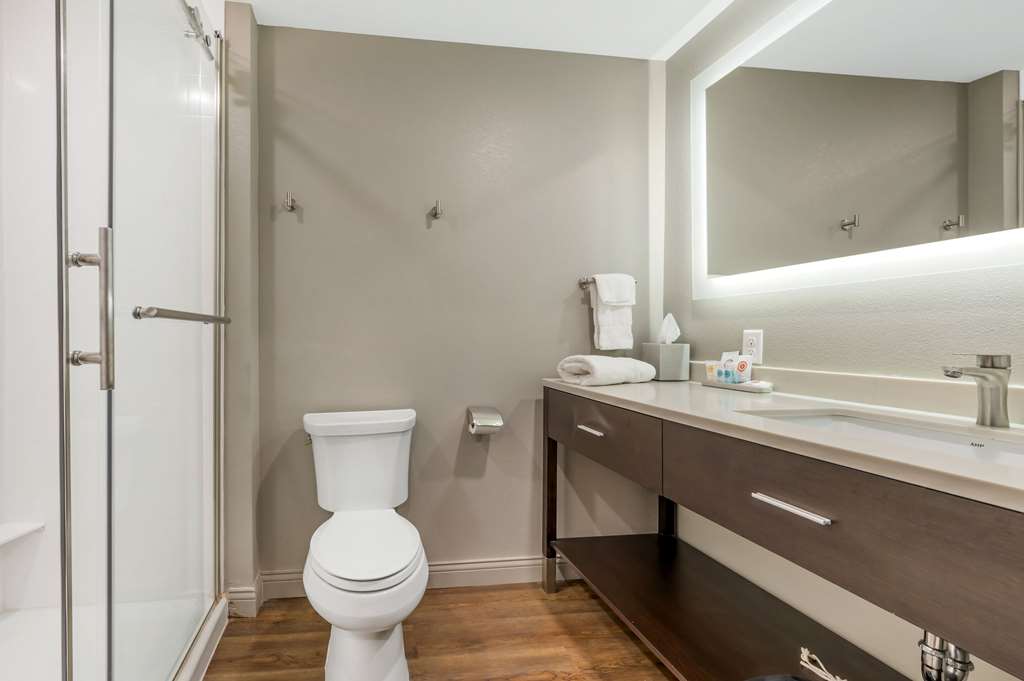 Comfort Inn & Suites Clarksville Louisville North - photo 27