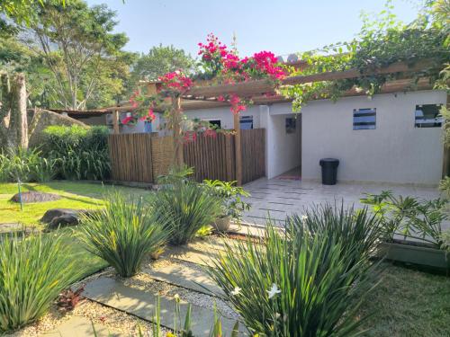 Alto da Piraquara Flat in Angra Dos Reis, Brasil