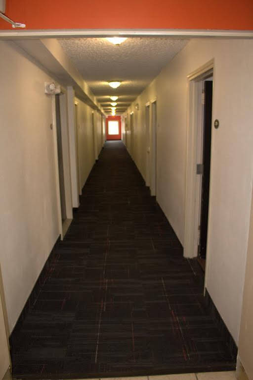 Motel 6 Pittsburgh - photo 15