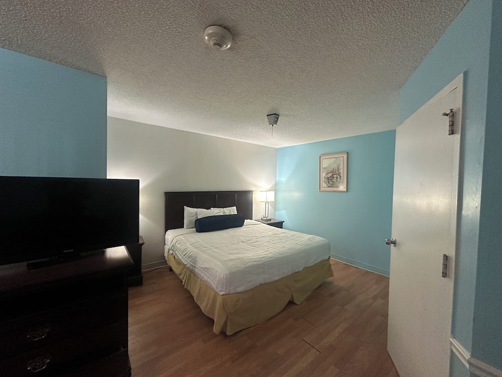 Guest Cottage And Suites - photo 14