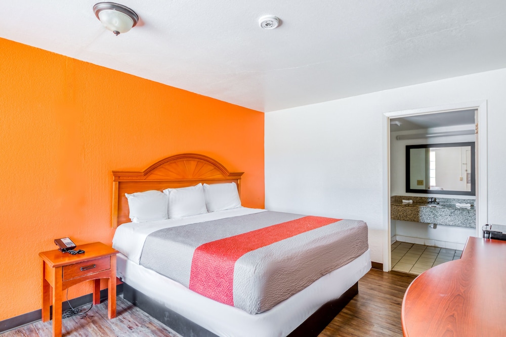 OYO Hotel Baton Rouge East I 12 Louisiana - photo 12