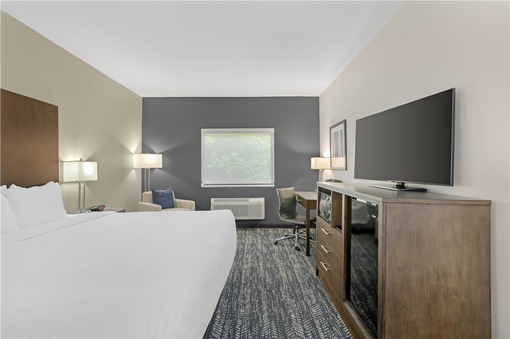 Best Western Plus Washington Hotel - photo 23