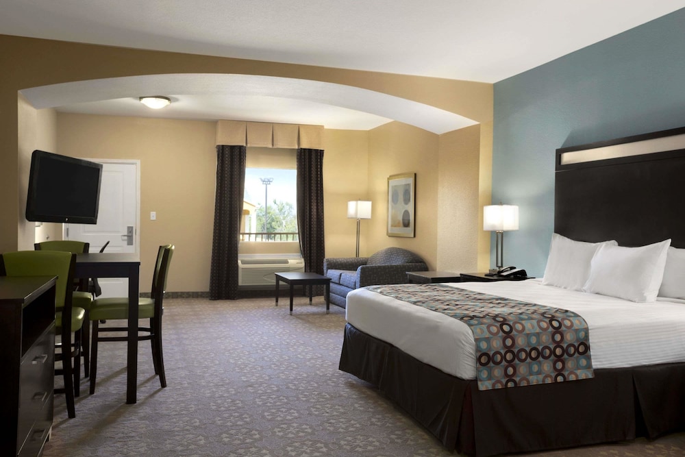 Days Inn & Suites by Wyndham Gonzales TX - photo 8